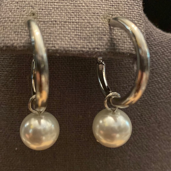 Cato silver tone dangling hoop pierced earrings with pearl drop - Picture 1 of 5